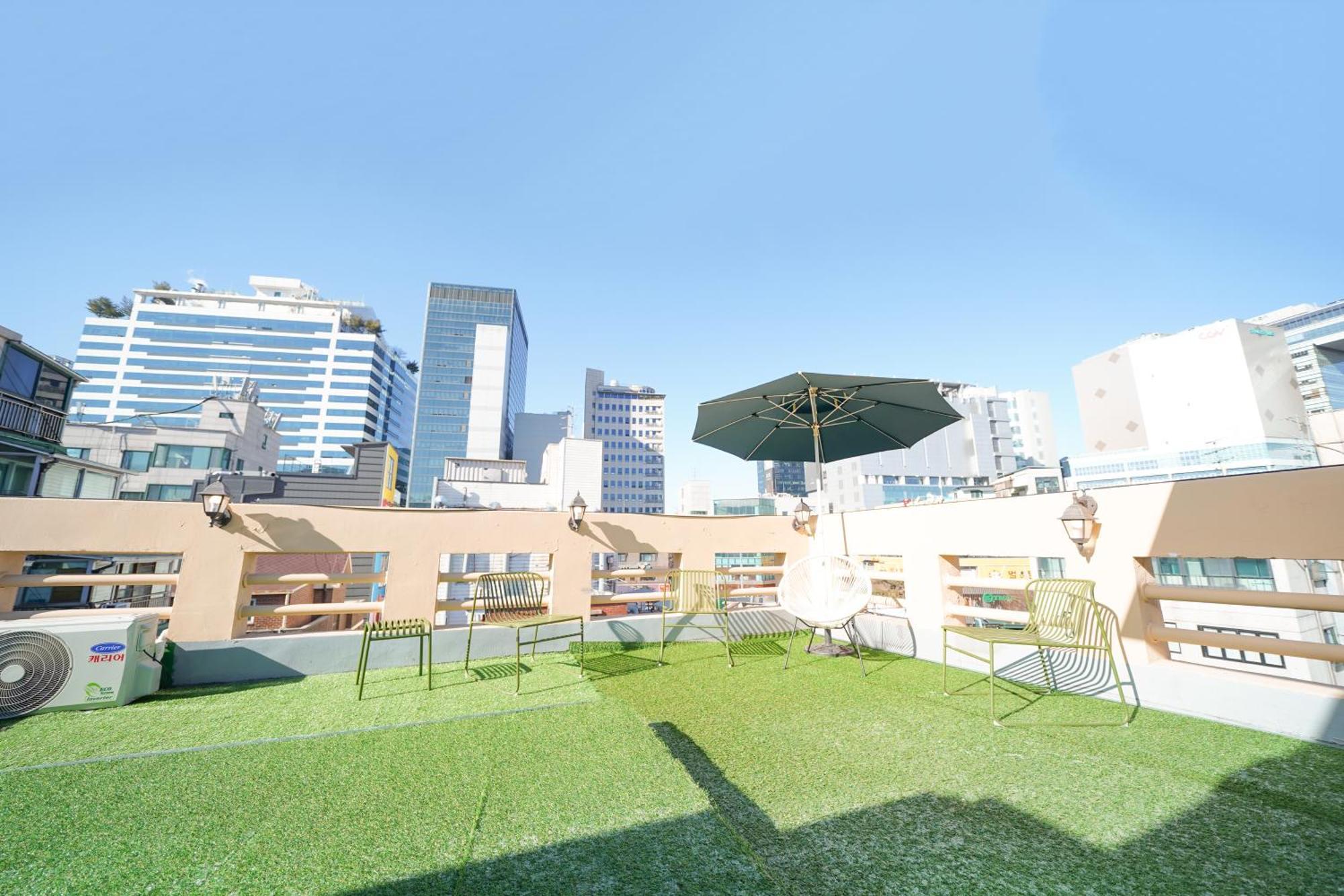 Romantic Rooftop House Lägenhet Seoul Exteriör bild